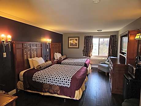 Queen Room with Two Queen Beds