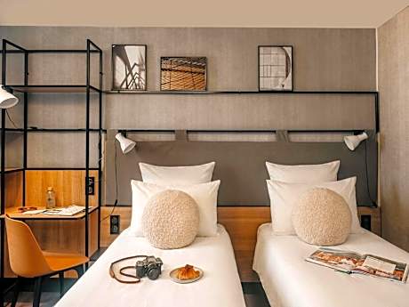 Double Room with One Double Bed and Sofa Bed