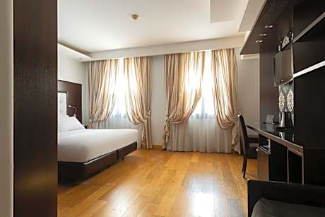 Royal Palace Special Package