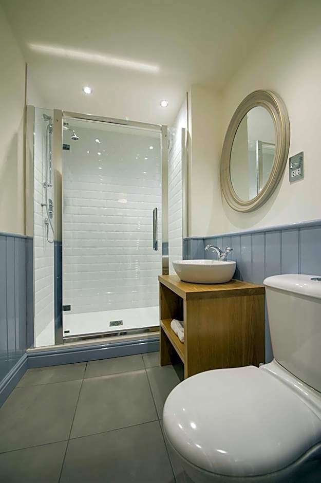 The Hare and Hounds, Levens