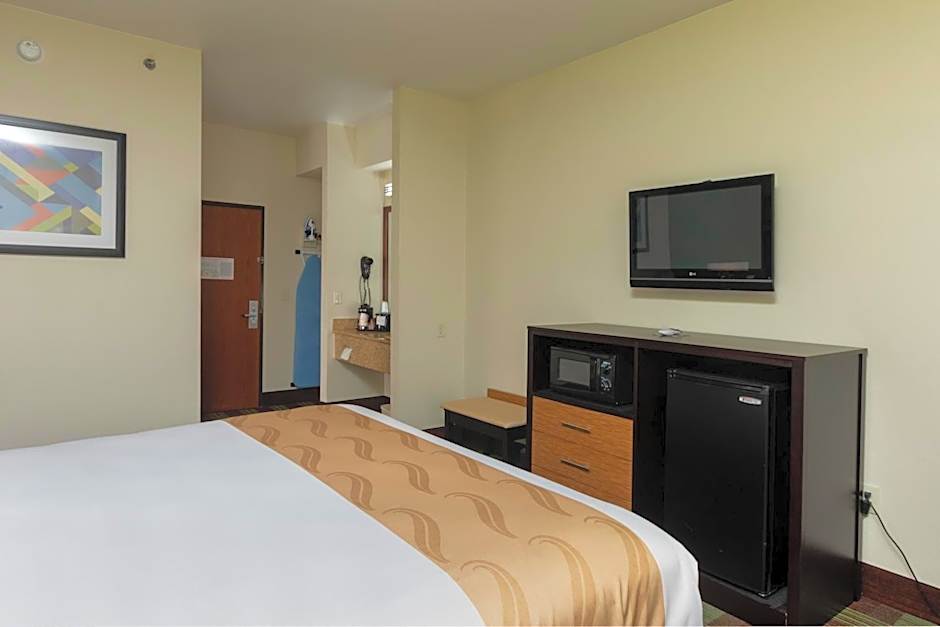 Quality Inn & Suites Mount Vernon