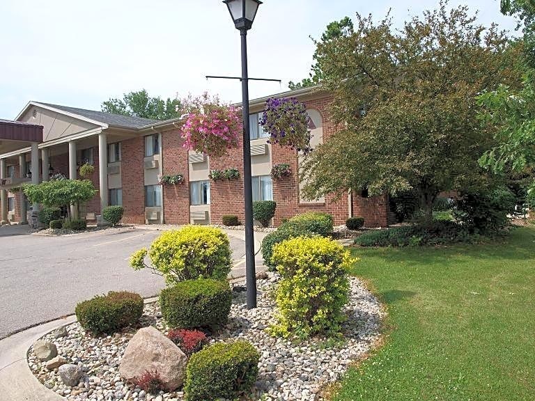 Americas Best Value Inn and Suites Bluffton