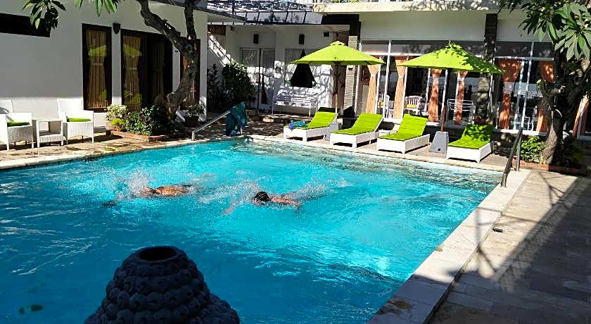 Villa Agung Beach Inn