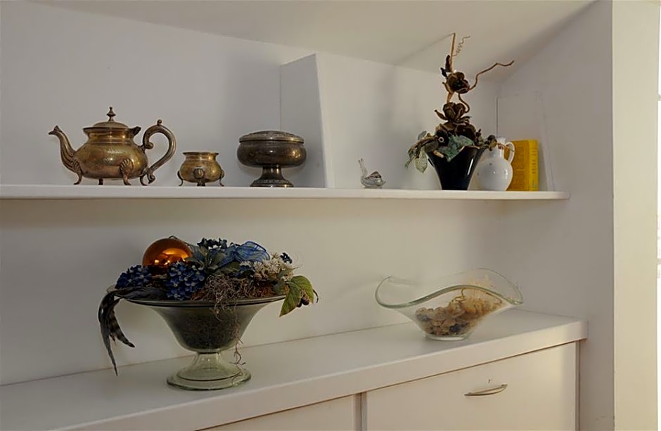 Geinberg Suites & Vianova  Center