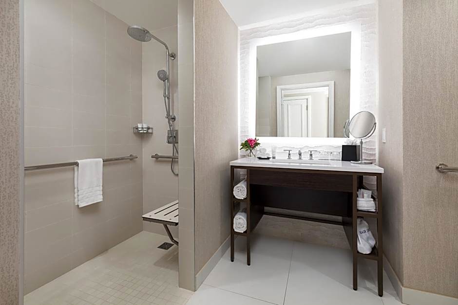 THE WESTIN NEW ORLEANS