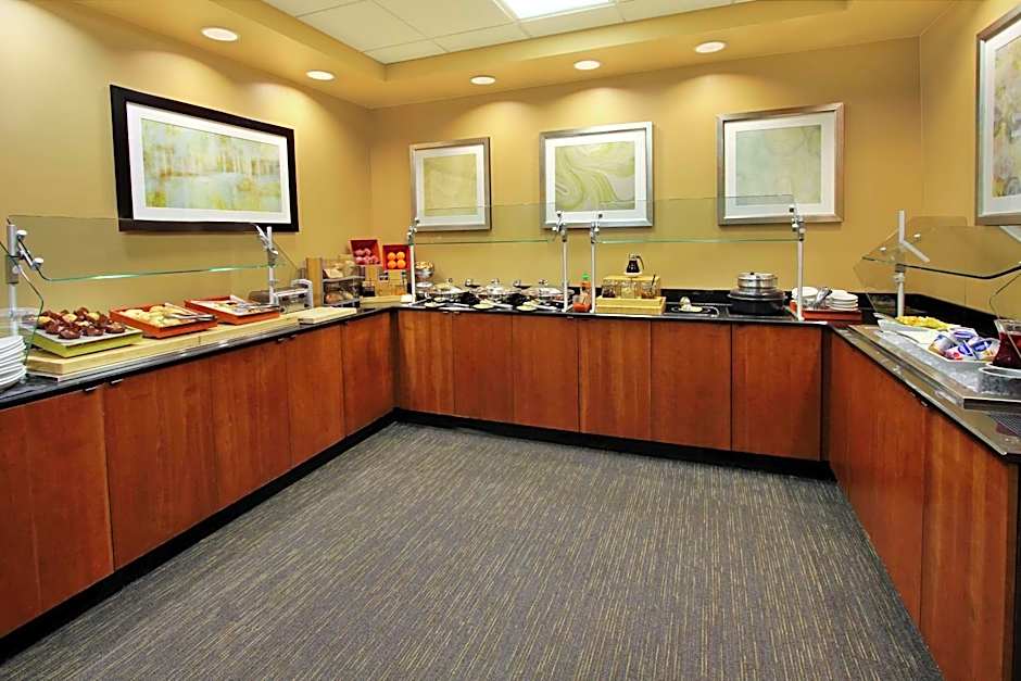 DoubleTree By Hilton Newark