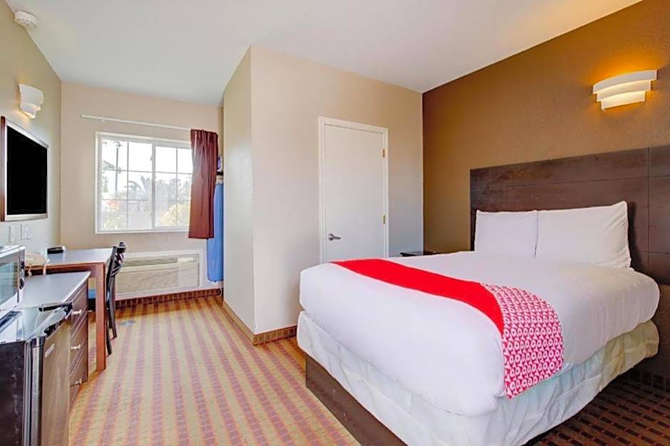 Hotel O Dilley Main St TX