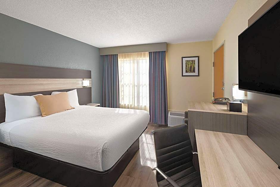 Travelodge by Wyndham Perry GA
