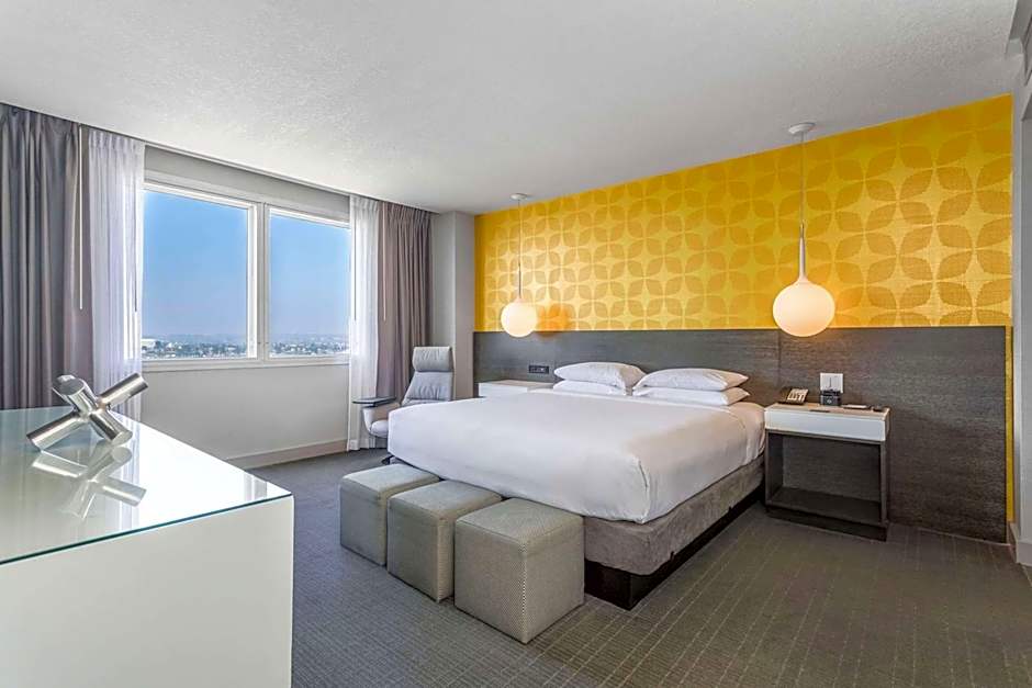 Hyatt Regency Los Angeles International Airport