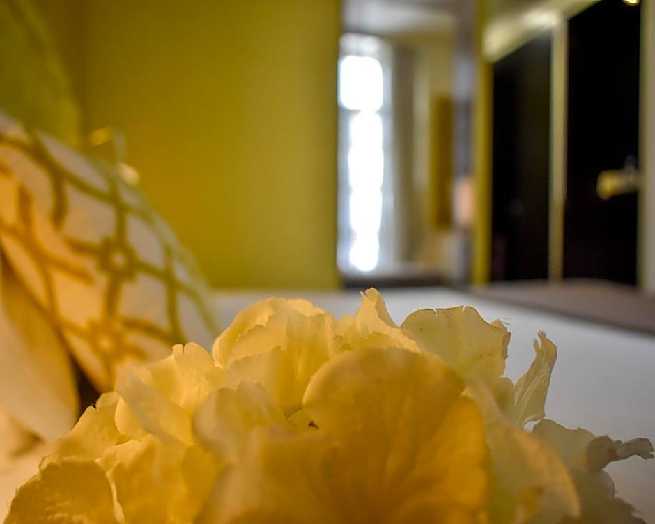 Universal Boutique Hotel