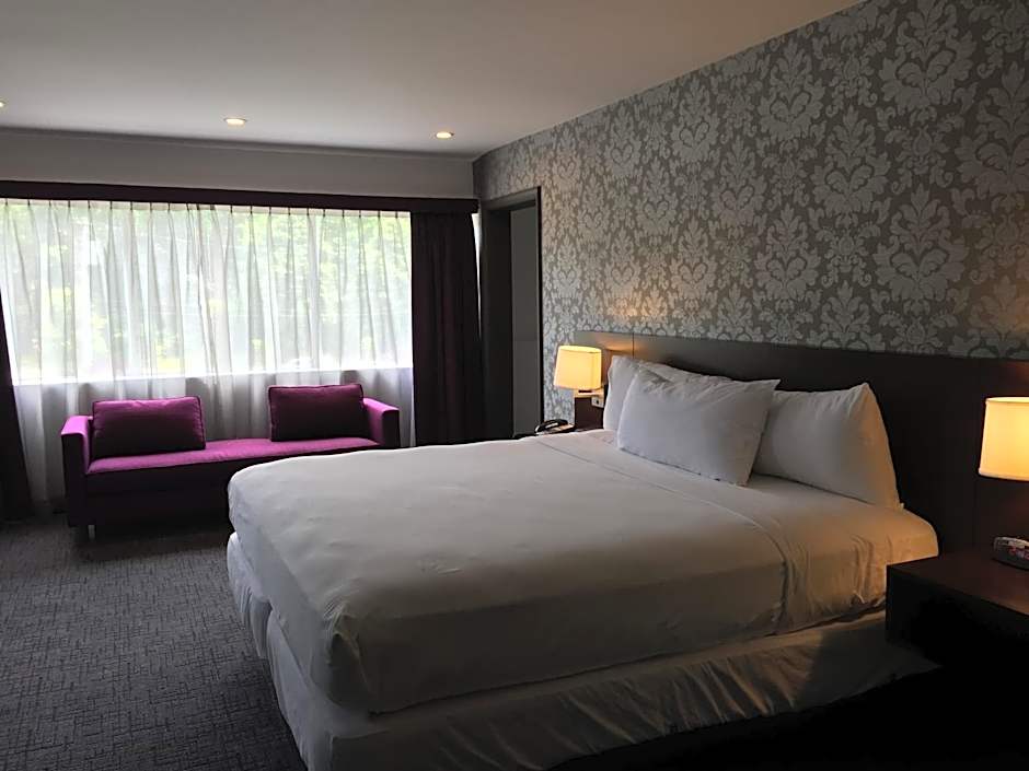 The Royal Regency Hotel