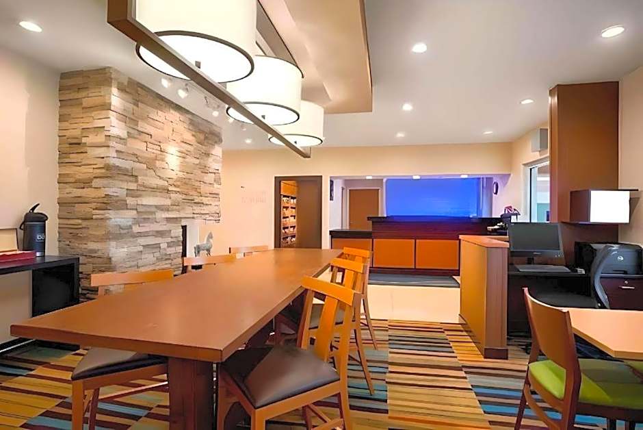 Dubuque Inn and Suites