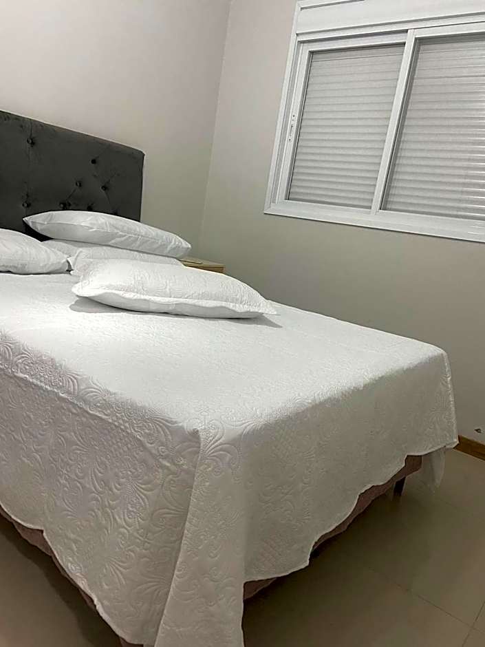 Apartamento NOVO completo com garagem e suíte no centro NÃO ACEITAMOS ANIMAIS