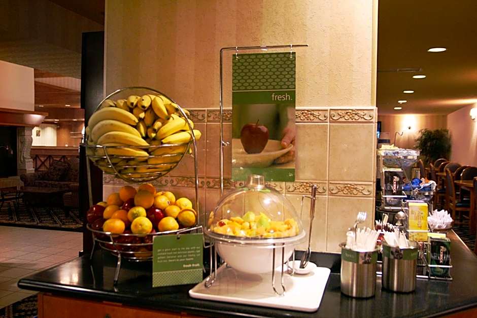 Hampton Inn & Suites By Hilton Calgary University Northwest