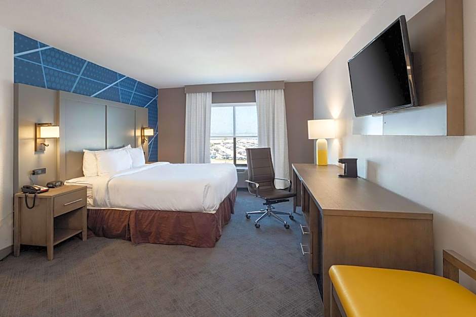 Comfort Inn & Suites Buffalo Airport
