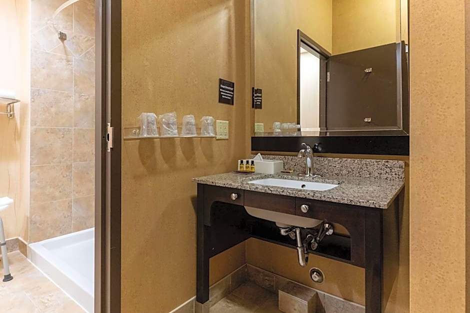 Best Western Plus South Edmonton Inn & Suites