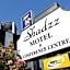 Shadzz Motel