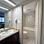 Super 8 by Wyndham Guelph