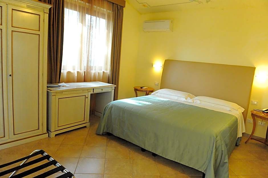 Hotel Saturno Fonte Pura