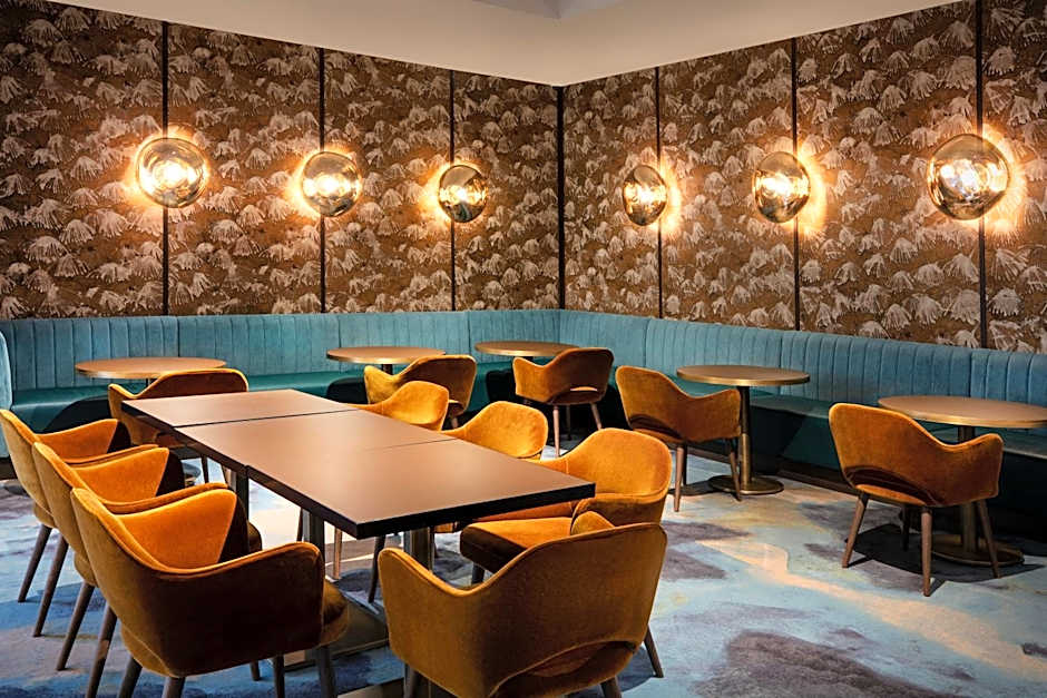 STAYBRIDGE SUITES LONDON-HEATHROW BATH ROAD By IHG