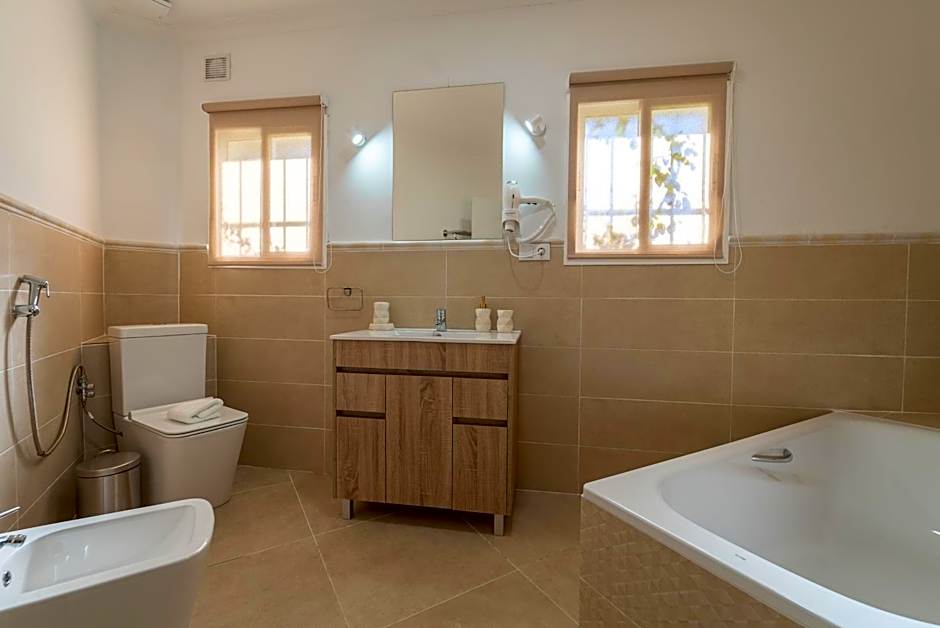 CASADELMAR Marbella 24 APARTAMENTOS VACACIONALES