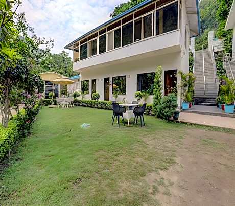 Mahayana River Resort