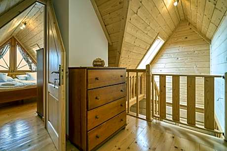 Tree Bedroom Duplex Apartment with Balcony, Fireplace and Mountain view