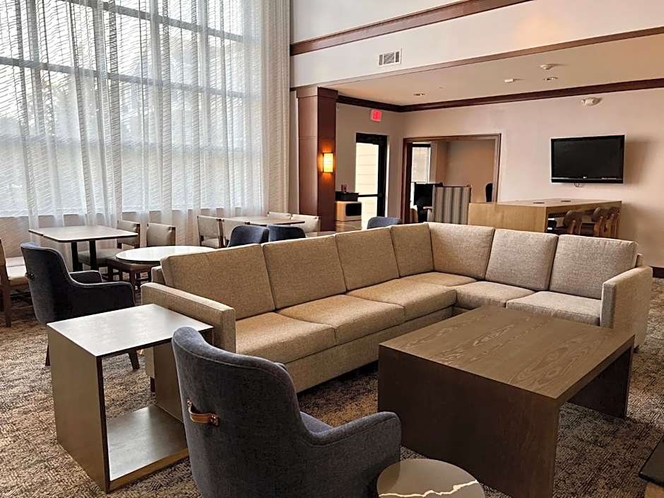 Staybridge Suites Milwaukee West-Oconomowoc By IHG