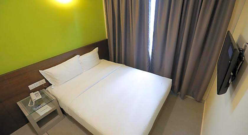 Pantai Regal Hotel