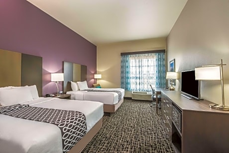 2 Queen Beds  Non-Smoking