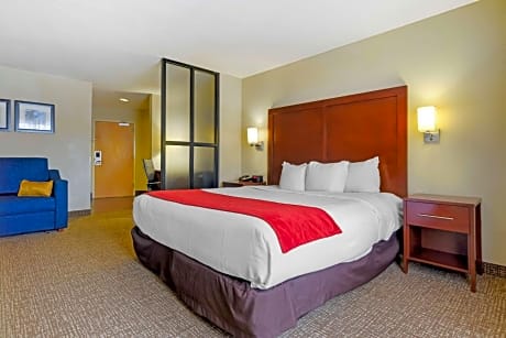 King Suite - Accessible/Non-Smoking