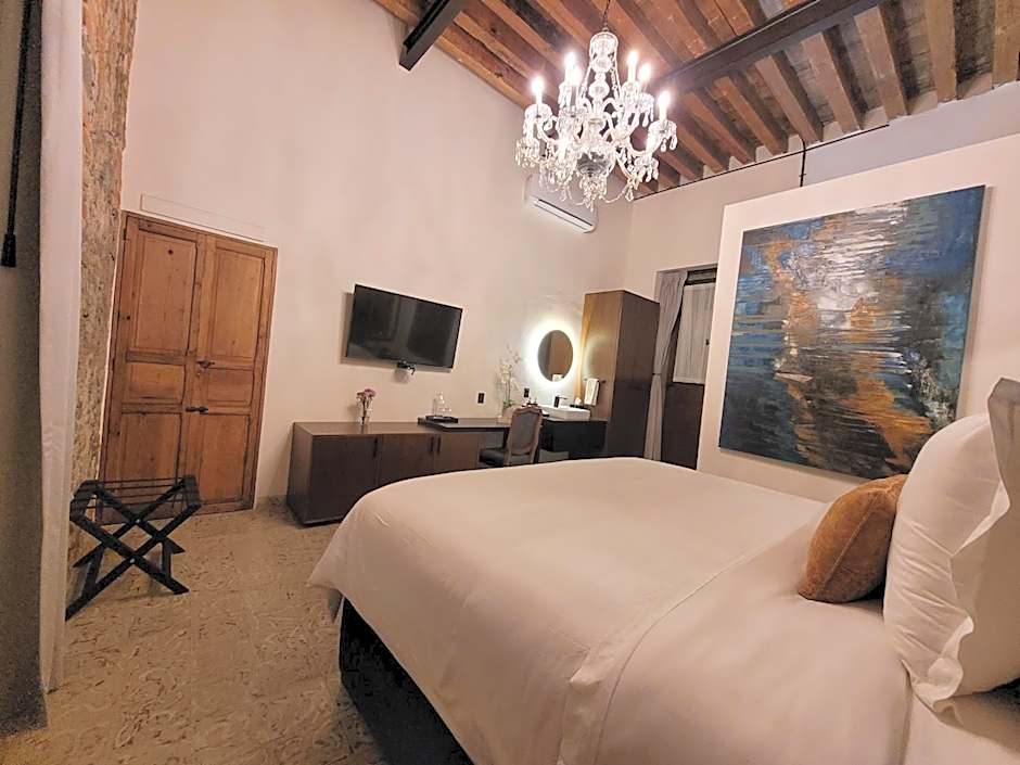 Milo Collection Hotel