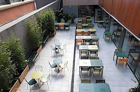 8-Bed Dormitory - Male Only