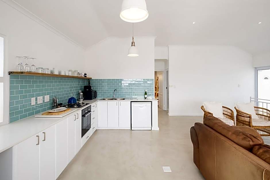 Lakeside Ocean Breeze