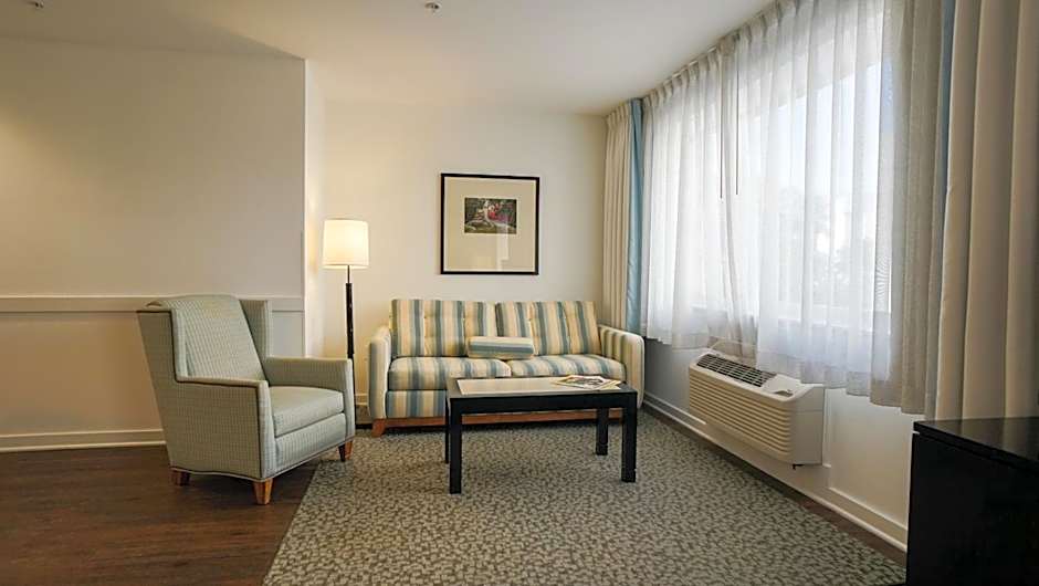 The Banyan Hotel Fort Myers, Tapestry Collection by Hilton