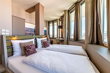 Double Room with Balcony and View