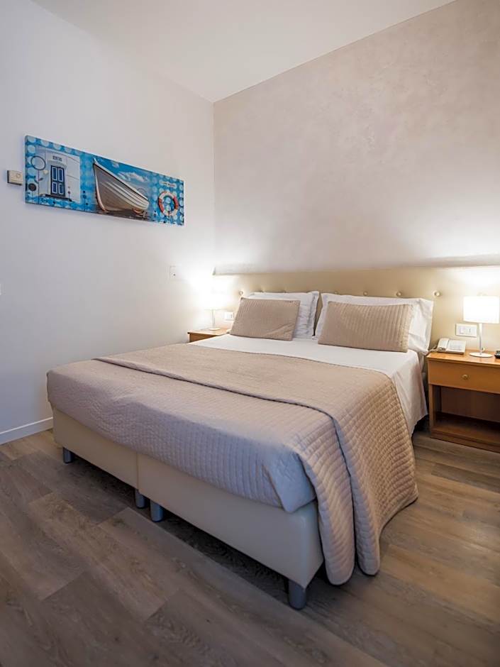 Photo 1 of 7 of Classic Triple Room
