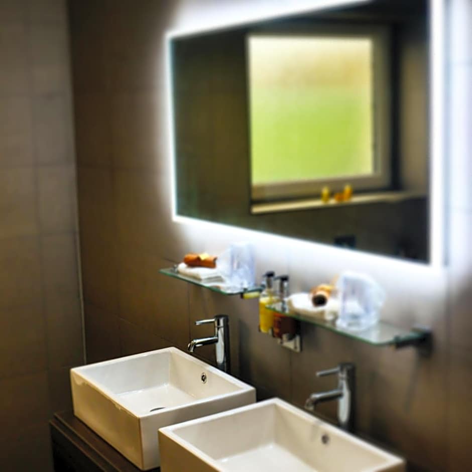 The Cliff Hotel & Spa