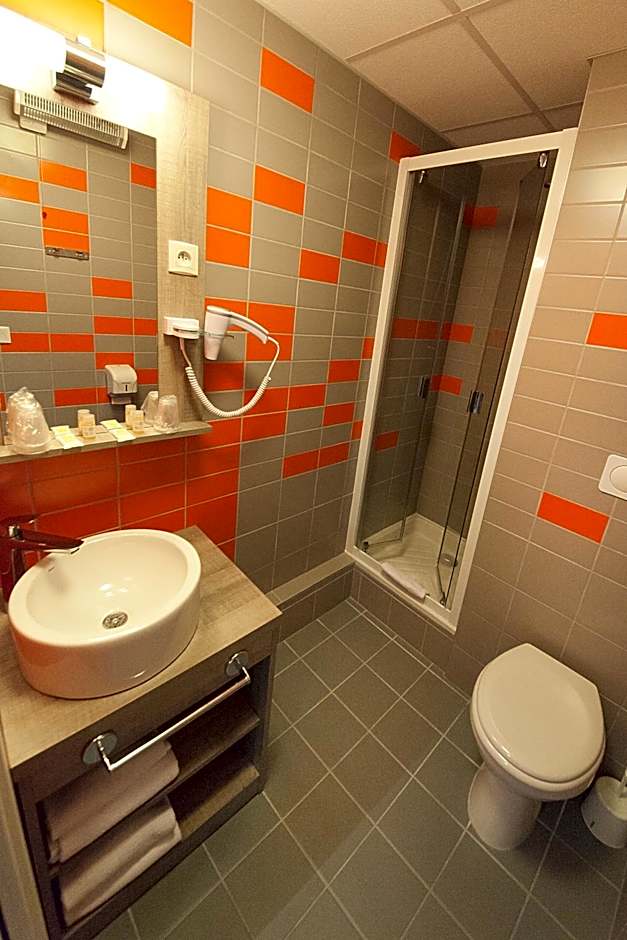 Fasthotel Clermont sud