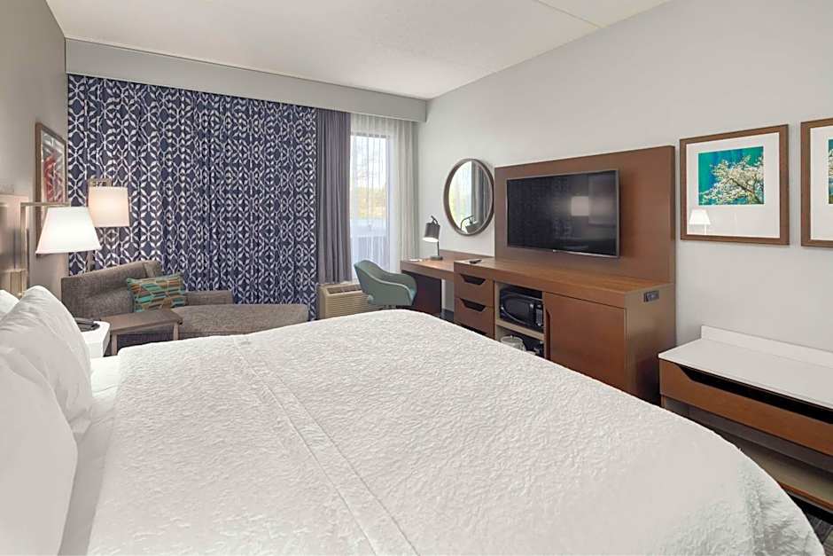 Hampton Inn Louisville-Northeast