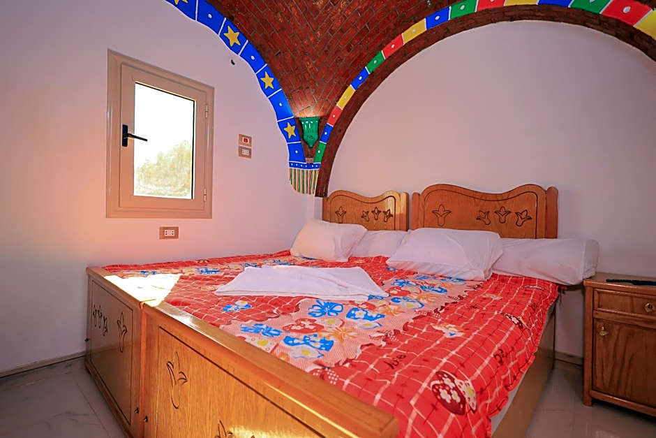 Nubian Popeye - Roof top - Nile View