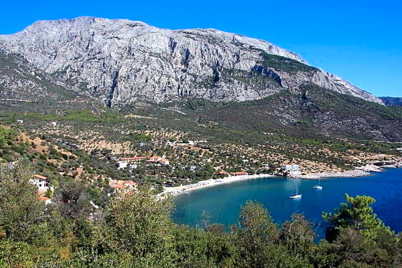 Limnionas Bay Village