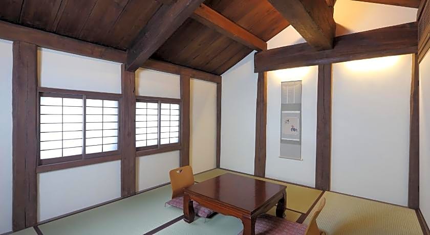 National important Cultural Ryokan TOSHIHARU