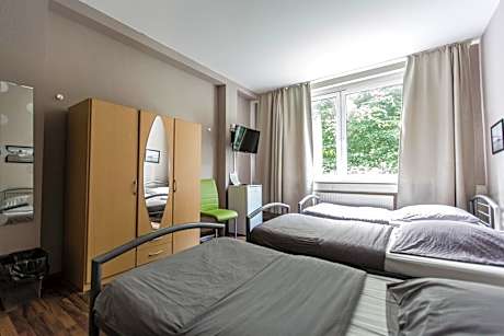 Quadruple Room with Shared Bathroom