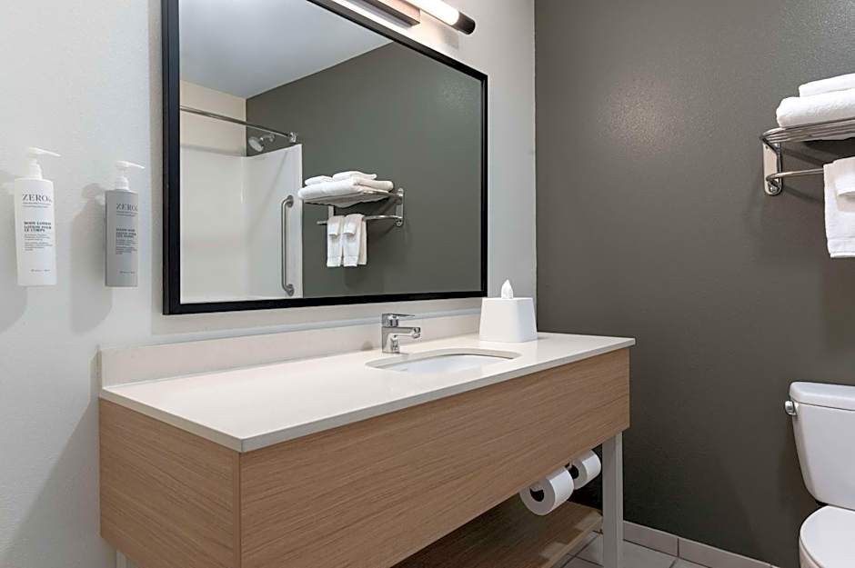 Spark by Hilton Savannah South I-95