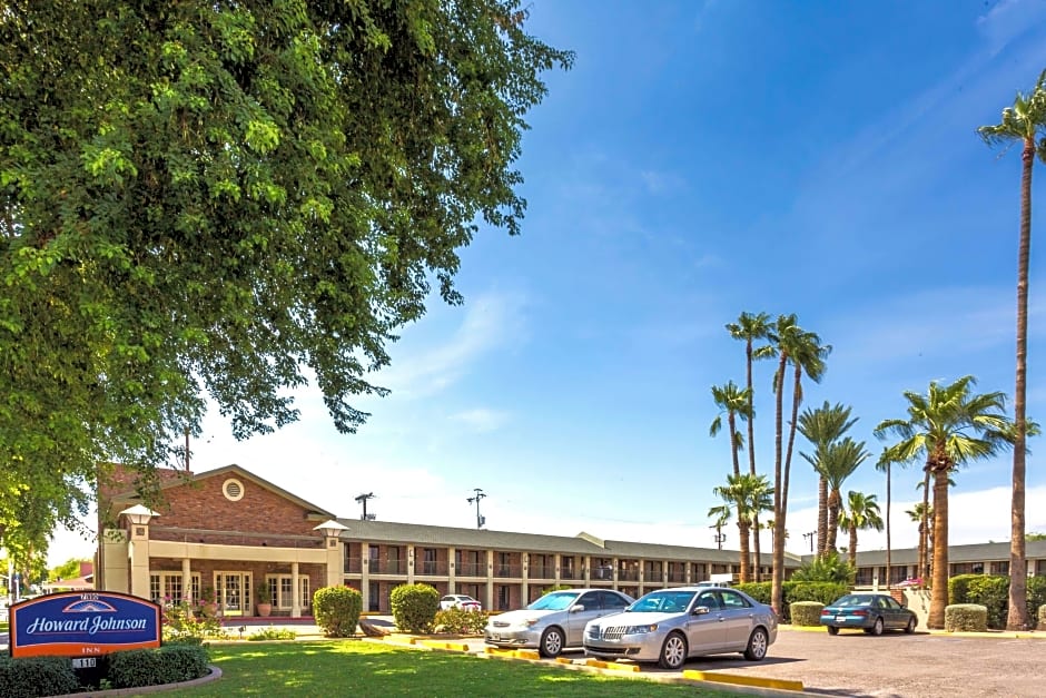 Howard Johnson by Wyndham Scottsdale Old Town