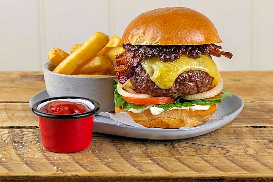 Courtyard by Marriott Exeter Sandy Park