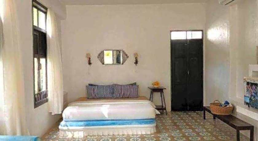 Brassiere Beach Hotel