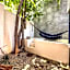 Uayma increible cuarto en el centro con piscina