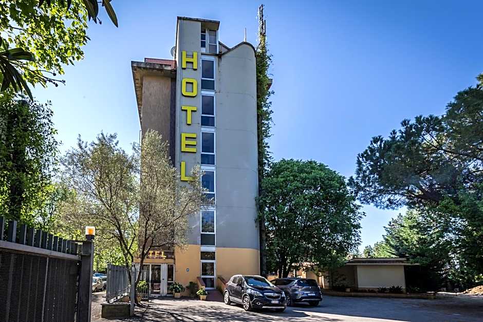 Hotel Real